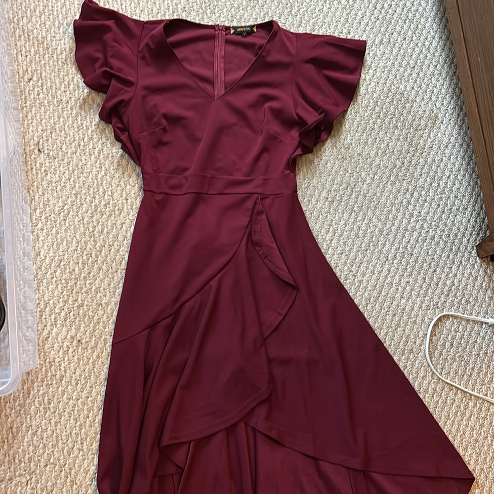 Miusol Red Ruffled Tiered Gown with Flutter Sleeves - Picture 3 of 7